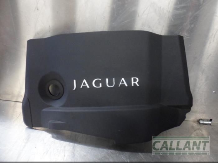 Afdekplaat motor van een Jaguar XF (CC9) 3.0 D V6 24V 2009