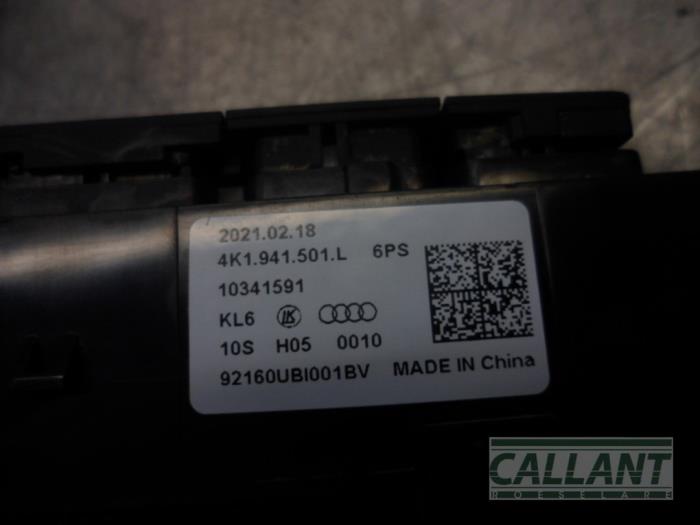 Mistlamp Schakelaar van een Audi A3 Sportback (8YA) 2.0 30 TDI 16V 2021