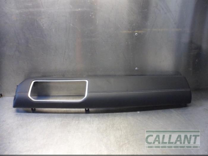 Gebruikte Dashboard deel Landrover Range Rover Evoque (LVJ/LVS) 2.2 TD4 16V Prijs € 90,75 Inclusief btw aangeboden door Garage Callant