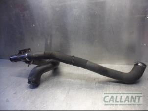 Gebruikte Intercooler Slang Landrover Range Rover IV (LG) 3.0 TDV6 24V Prijs € 90,75 Inclusief btw aangeboden door Garage Callant