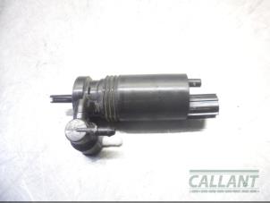 Gebruikte Ruitensproeierpomp voor Landrover Range Rover Sport (LW) 3.0 TDV6 Prijs € 18,15 Inclusief btw aangeboden door Garage Callant