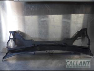 Gebruikte Paravan Jaguar XE 2.0 D E-Performance 16V Prijs € 60,50 Inclusief btw aangeboden door Garage Callant