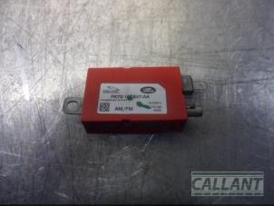 Gebruikte Antenne Versterker Jaguar XE 2.0 D E-Performance 16V Prijs € 18,15 Inclusief btw aangeboden door Garage Callant