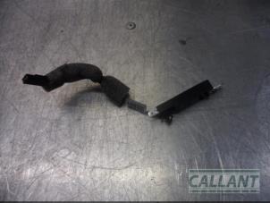 Gebruikte Antenne (diversen) Jaguar XE 2.0 D E-Performance 16V Prijs € 12,10 Inclusief btw aangeboden door Garage Callant