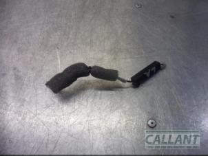 Gebruikte Antenne (diversen) Jaguar XE 2.0 D E-Performance 16V Prijs € 12,10 Inclusief btw aangeboden door Garage Callant