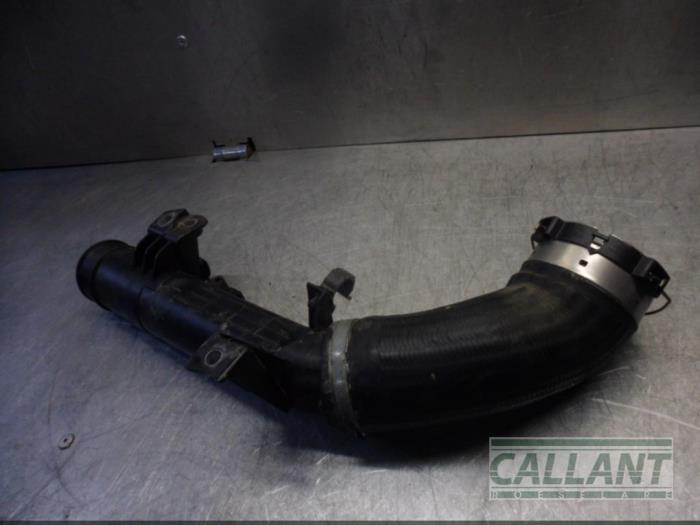 Gebruikte Intercooler Buis Volvo V60 I (FW/GW) 2.0 D2 16V Prijs € 60,50 Inclusief btw aangeboden door Garage Callant