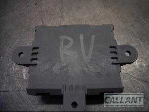 Gebruikte Deur module Jaguar XE 2.0d 180 16V Prijs € 60,50 Inclusief btw aangeboden door Garage Callant