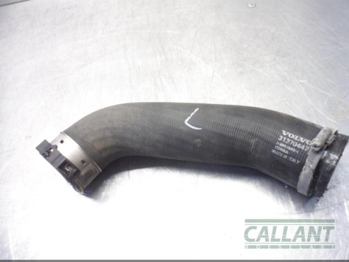 Gebruikte Intercooler Slang Volvo V60 I (FW/GW) 2.0 D2 16V Prijs € 18,15 Inclusief btw aangeboden door Garage Callant
