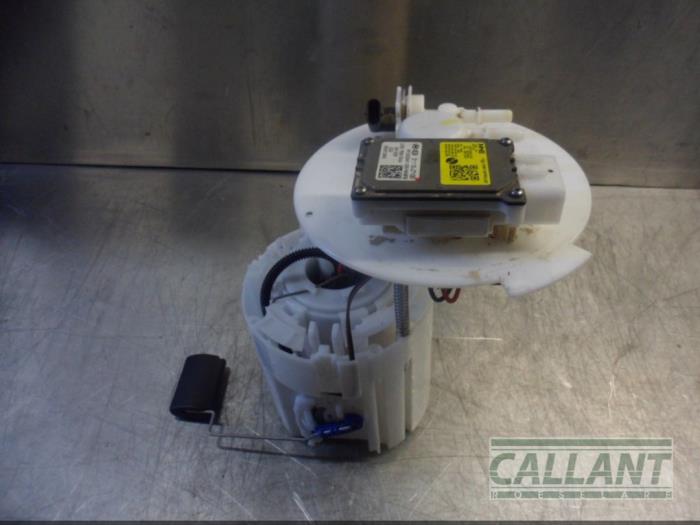 Brandstofpomp Elektrisch van een Kia Ceed (CDB5/CDBB) 1.0i T-GDi 12V 2020
