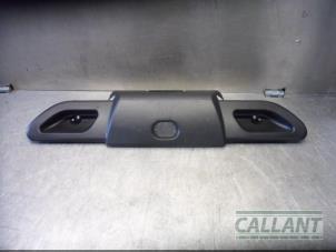 Gebruikte kofferdeksel bekleding Jaguar S-type (X200) 2.7 TD 24V Euro IV Prijs € 30,25 Inclusief btw aangeboden door Garage Callant