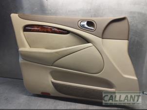 Gebruikte Portierbekleding 4Deurs links-voor Jaguar S-type (X200) 2.7 TD 24V Euro IV Prijs op aanvraag aangeboden door Garage Callant