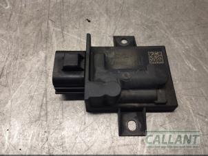 Gebruikte Brandstofpomp module Landrover Range Rover Evoque (LVJ/LVS) 2.0 D 150 16V Prijs € 30,25 Inclusief btw aangeboden door Garage Callant