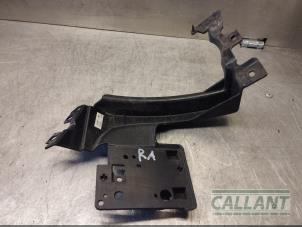 Gebruikte Bumpersteun rechts-achter Landrover Range Rover Evoque (LVJ/LVS) 2.0 D 150 16V Prijs € 12,10 Inclusief btw aangeboden door Garage Callant