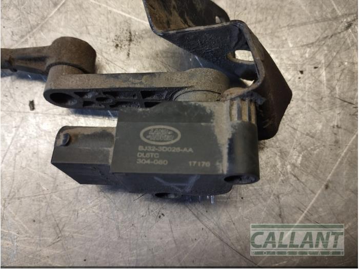 Xenon hoogteregelaar van een Land Rover Range Rover Evoque (LVJ/LVS) 2.0 D 150 16V 2017