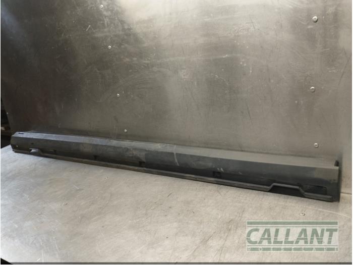 Dorpel links van een Land Rover Range Rover Evoque (LVJ/LVS) 2.0 D 150 16V 2017