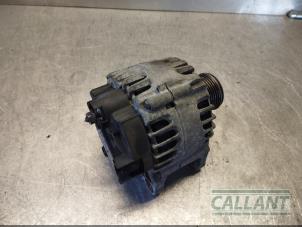 Gebruikte Dynamo Renault Clio IV (5R) 1.5 Energy dCi 90 FAP Prijs € 60,50 Inclusief btw aangeboden door Garage Callant