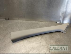 Gebruikte Stijlbekleding links-voor Renault Clio IV (5R) 1.5 Energy dCi 90 FAP Prijs € 18,15 Inclusief btw aangeboden door Garage Callant