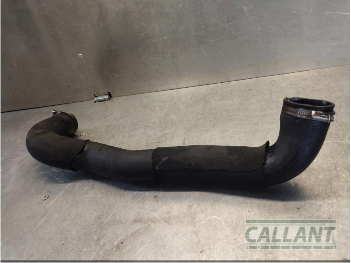 Gebruikte Intercooler Slang Landrover Range Rover Sport (LS) 2.7 TDV6 24V Prijs € 30,25 Inclusief btw aangeboden door Garage Callant