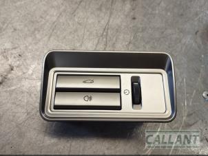 Gebruikte Schakelaar Mistlamp Jaguar XF (CC9) 2.7 D V6 24V Prijs € 30,25 Inclusief btw aangeboden door Garage Callant
