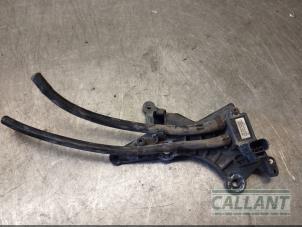 Gebruikte Roetfilter sensor Landrover Discovery IV (LAS) 3.0 TD V6 24V Prijs € 50,00 Margeregeling aangeboden door Garage Callant