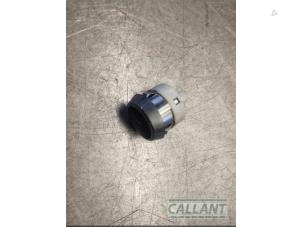 Gebruikte Start/Stop schakelaar Landrover Freelander II 2.2 tD4 16V Prijs € 18,15 Inclusief btw aangeboden door Garage Callant