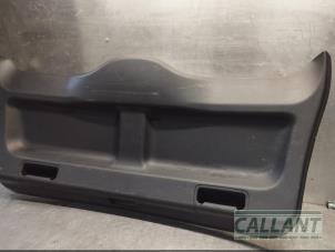 Gebruikte kofferdeksel bekleding Landrover Freelander II 2.2 tD4 16V Prijs € 78,65 Inclusief btw aangeboden door Garage Callant