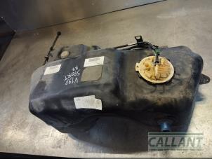 Gebruikte Brandstoftank Landrover Range Rover Sport (LW) 3.0 TDV6 Prijs € 242,00 Inclusief btw aangeboden door Garage Callant