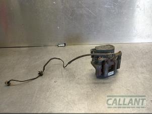 Gebruikte Remklauw (Tang) links-achter Citroen C4 Picasso (3D/3E) 1.2 12V PureTech 130 Prijs € 78,65 Inclusief btw aangeboden door Garage Callant