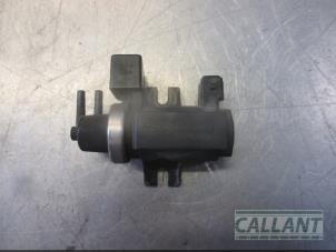 Gebruikte Vacuum ventiel Landrover Range Rover III (LM) 2.9 TD6 24V Prijs € 30,25 Inclusief btw aangeboden door Garage Callant