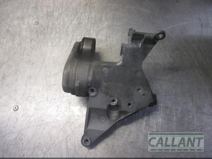Gebruikte Spanner multiriem Jaguar XJ (X351) 3.0 D V6 24V Prijs € 60,50 Inclusief btw aangeboden door Garage Callant