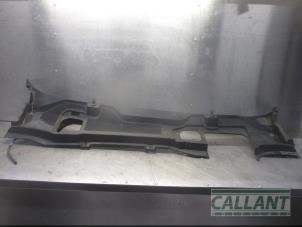 Gebruikte Paravan Landrover Discovery Sport (LC) 2.0 TD4 180 16V Prijs € 90,75 Inclusief btw aangeboden door Garage Callant