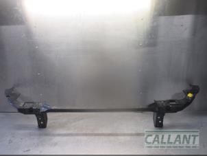 Gebruikte Voorfront Jaguar XE 2.0 D E-Performance 16V Prijs € 139,15 Inclusief btw aangeboden door Garage Callant