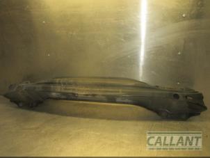 Gebruikte Bumperframe achter Jaguar XE 2.0 D E-Performance 16V Prijs € 60,50 Inclusief btw aangeboden door Garage Callant