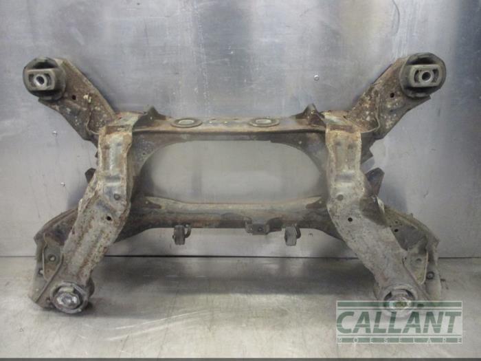 Subframe van een Jaguar S-type (X200) 2.5 V6 24V 2002