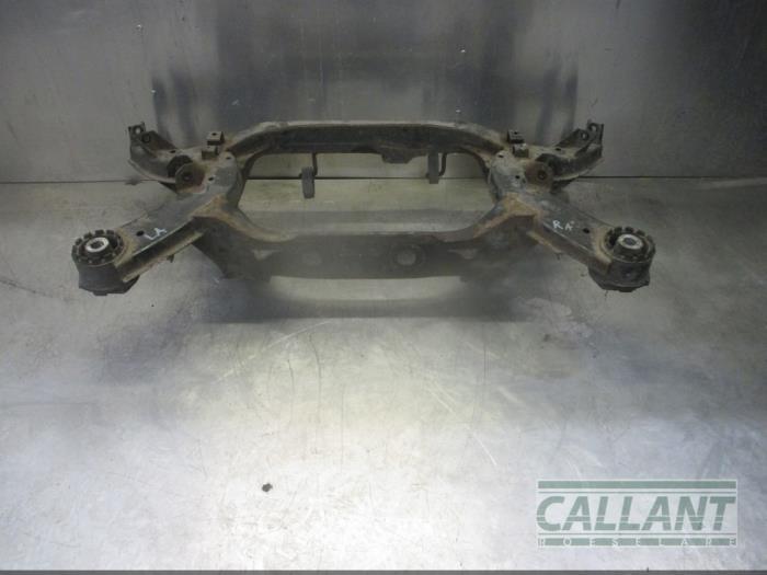 Subframe van een Jaguar S-type (X200) 2.5 V6 24V 2002