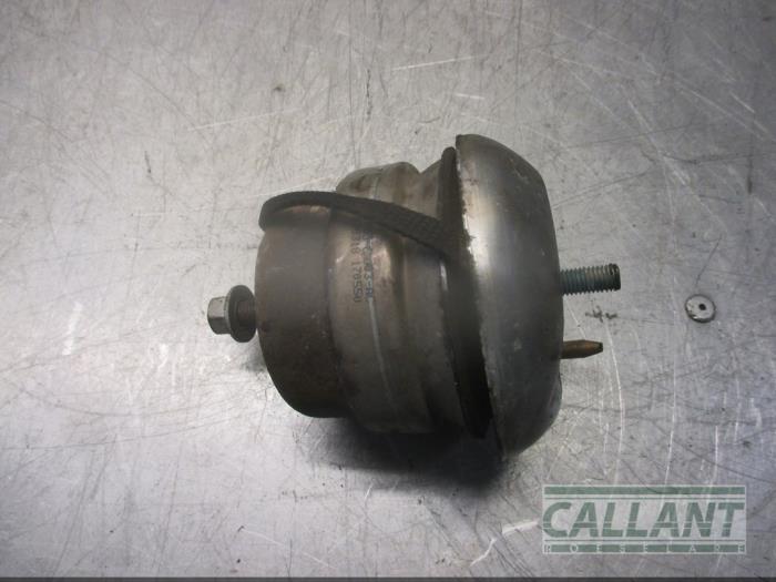 Gebruikte Motorrubber Jaguar S-type (X200) 2.5 V6 24V Prijs € 60,50 Inclusief btw aangeboden door Garage Callant