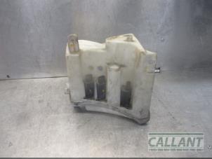 Gebruikte Ruitensproeiertank voor Landrover Range Rover III (LM) 2.9 TD6 24V Prijs € 60,50 Inclusief btw aangeboden door Garage Callant