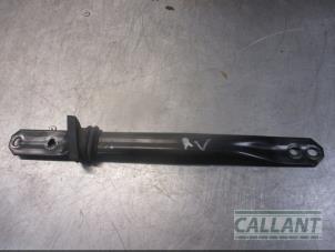 Gebruikte Steun (diversen) Landrover Range Rover Velar (LY) 2.0 D240 AWD Prijs € 30,25 Inclusief btw aangeboden door Garage Callant