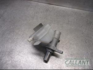 Gebruikte Hoofdremcilinder Landrover Range Rover Velar (LY) 2.0 D240 AWD Prijs € 60,50 Inclusief btw aangeboden door Garage Callant