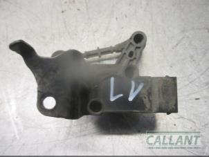 Gebruikte Xenon hoogteregelaar Landrover Range Rover Velar (LY) 2.0 D240 AWD Prijs € 30,25 Inclusief btw aangeboden door Garage Callant