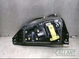 Gebruikte Ruitmechaniek 4Deurs links-achter Landrover Freelander II 2.2 td4 16V Prijs € 60,50 Inclusief btw aangeboden door Garage Callant