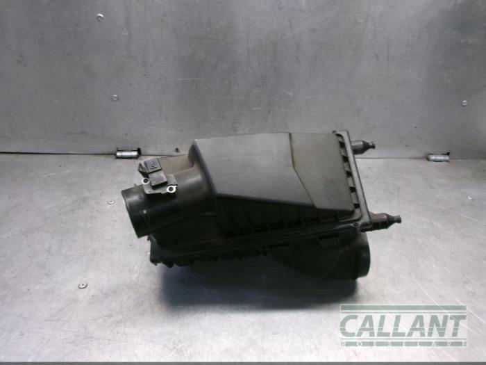 Gebruikte Luchtfilterhuis Landrover Range Rover IV (LG) 4.4 SDV8 32V Prijs € 151,25 Inclusief btw aangeboden door Garage Callant