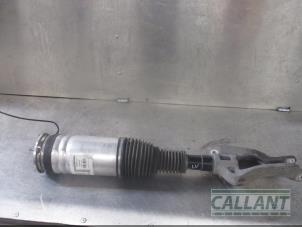 Gebruikte Schokdemper links-voor Landrover Range Rover Sport (LW) 3.0 TDV6 Prijs € 302,50 Inclusief btw aangeboden door Garage Callant