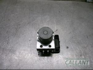 Gebruikte ABS Pomp Jaguar XE 2.0 200 Turbo 16V Prijs € 272,25 Inclusief btw aangeboden door Garage Callant