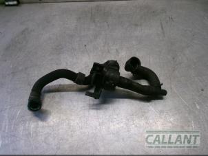 Gebruikte Watercirculatiepomp Landrover Range Rover Velar (LY) 2.0 D240 AWD Prijs € 60,50 Inclusief btw aangeboden door Garage Callant