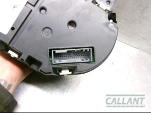 Gebruikte Tellerklok Jaguar XF (CC9) 2.7 D V6 24V Prijs € 121,00 Inclusief btw aangeboden door Garage Callant