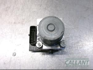 Gebruikte ABS Pomp Jaguar XF (CC9) 2.2 D 16V Prijs € 514,25 Inclusief btw aangeboden door Garage Callant