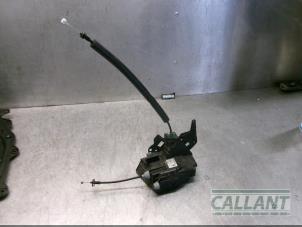 Gebruikte Deurslot Mechaniek 4Deurs rechts-achter Landrover Range Rover Sport (LW) 3.0 TDV6 Prijs € 90,75 Inclusief btw aangeboden door Garage Callant