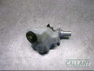 Gebruikte Hoofdremcilinder Landrover Discovery Sport (LC) 2.0 TD4 180 16V Prijs € 90,75 Inclusief btw aangeboden door Garage Callant