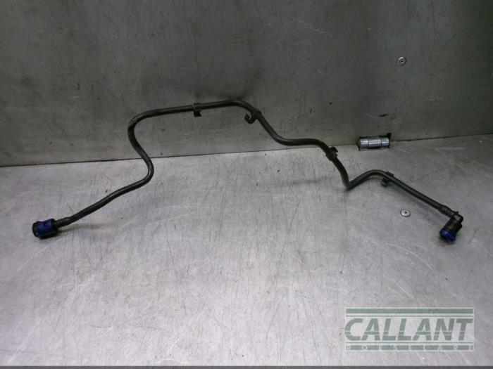 Gebruikte Brandstofleiding Landrover Discovery Sport (LC) 2.0 TD4 180 16V Prijs € 30,25 Inclusief btw aangeboden door Garage Callant